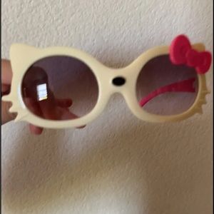 Hello kitty sun glasses